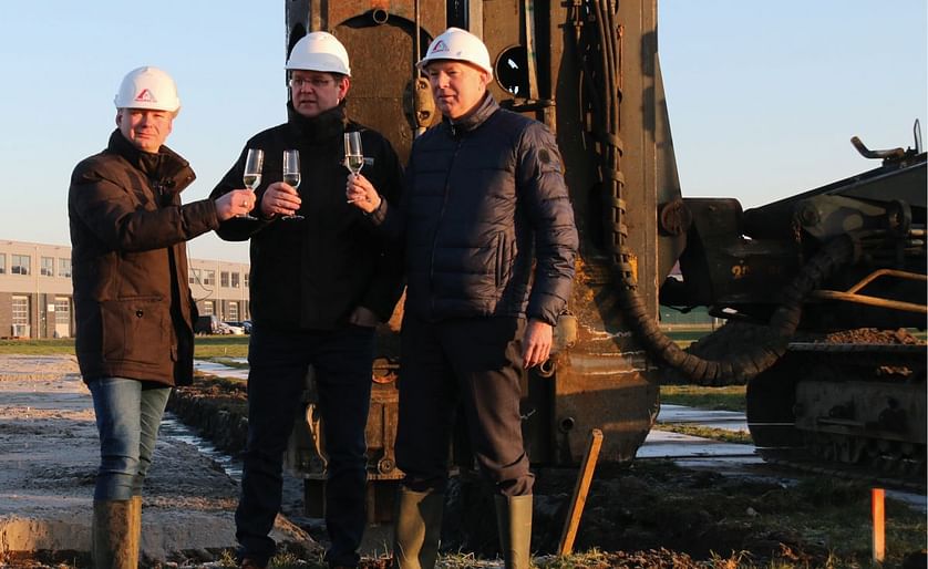 Potato Cooperative Agrico celebrates the start of the construction of its 'Quality Centre' in Emmeloord, the Netherlands.
Manfred Schleper, Project Manager of Agrico's Quality Centre can be seen at the left and Jan van Hoogen, Agrico's Managing Director 