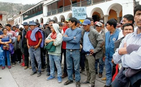 Agricultores en paro del Perú piden declarar el sector en emergencia Agricultores en paro del Perú piden declarar el sector en emergencia
