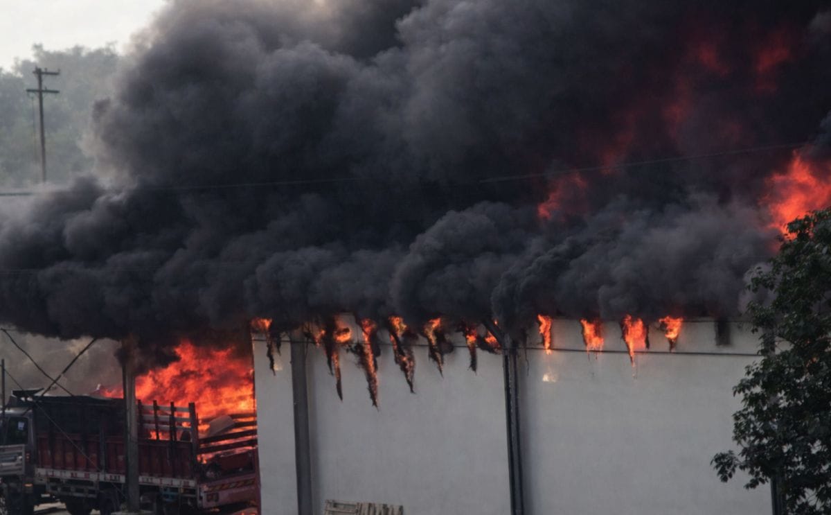 Major fire destroys snack factory of Agro Tech Foods in Unnao, Utar Pradesh Major fire destroys snack factory of Agro Tech Foods in Unnao, Utar Pradesh