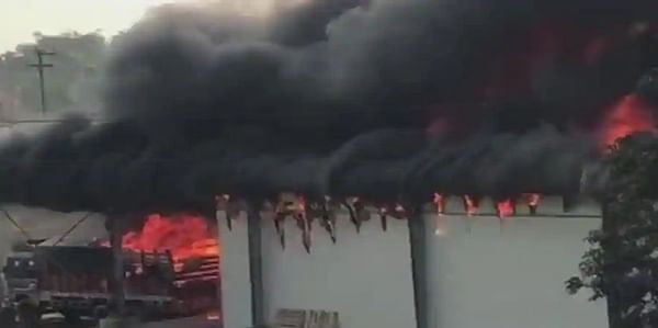 Major fire destroys snack factory of Agro Tech Foods in Unnao, Utar Pradesh