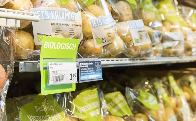 More Organic potatoes. This shows also details of the information that is offered.
Note that on the label the individual grower is listed More Organic potatoes. This shows also details of the information that is offered.
Note that on the label the individual grower is listed