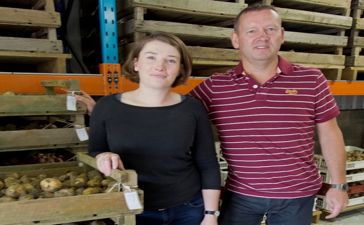 Dr Triona Davey, acting head of SASA’s potato branch (left) and Robert Burns, Head of Seed & Export at AHDB Potatoes’ Edinburgh office (right)