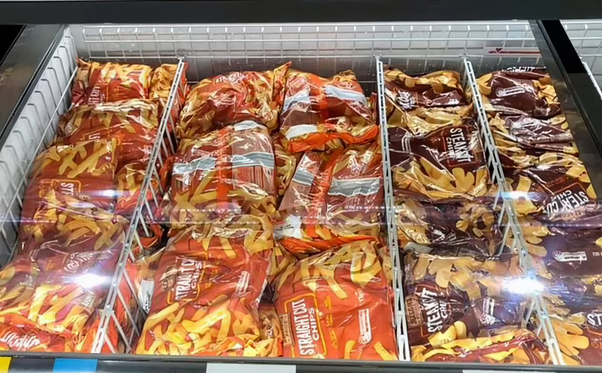 Australian Shoppers Share Excitement over ALDI Freezers Filled with Potato Chips Australian Shoppers Share Excitement over ALDI Freezers Filled with Potato Chips