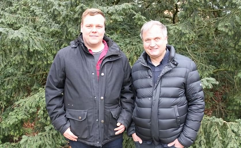 Ambitious young farmer Jan Mennerich (l) and experienced potato merchant Andreas Heitsch are the driving forces behind the 'Potato Finder'. Both gentlemen have been preaching a redefinition of the potato in favour of consumption for years.