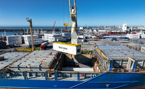 Argentina en un mundo de adquisiciones globales Argentina en un mundo de adquisiciones globales