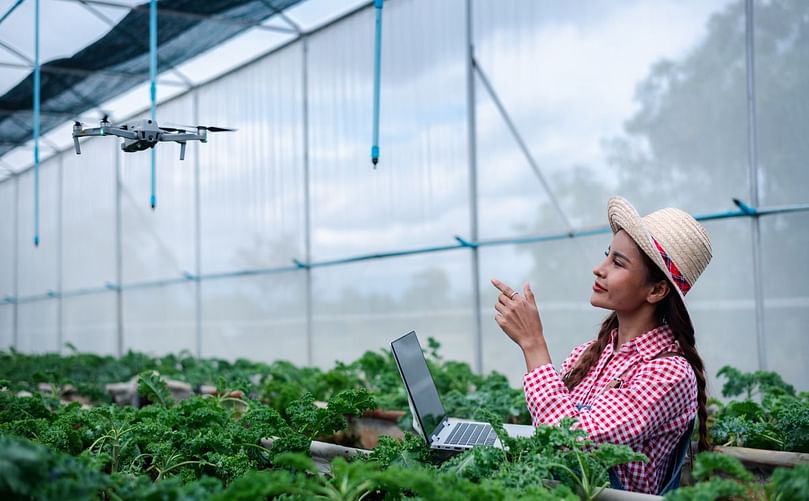 Smart farming: drones and digital monitoring tools help farmers make data-driven decisions in real time. Smart farming: drones and digital monitoring tools help farmers make data-driven decisions in real time.