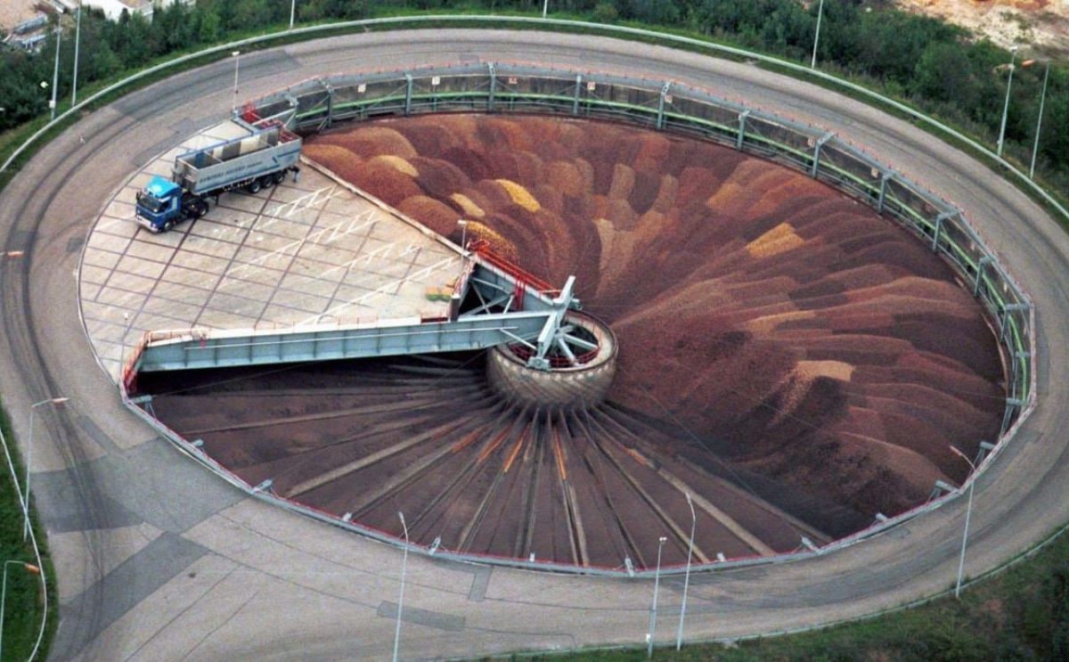 Potato Receiving at Avebe's potato starch factory in Ter Apelkanaal (Netherlands)