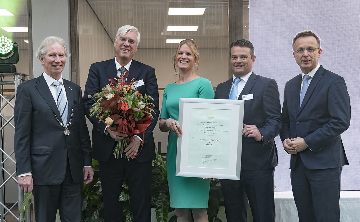 Avebe  was awarded the Royal Warrant. From left to right: Sipke Swierstra, Mayor of Veendam,  Bert Jansen, Chairman of the Board of Directors, Marijke Folkers-in ’t Hout, Chair of the Supervisory Board, Rob van Laerhoven, CFO and René Paas, the Commiss