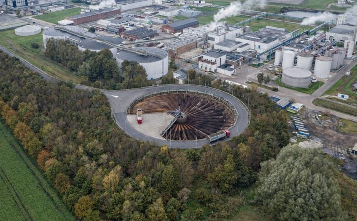 Aeriel view of Avebe's Ter Apelkanaal facilities