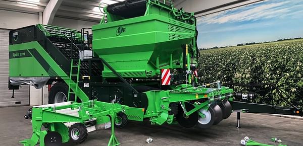 AVR shows new digging unit at Potato Europe 2019