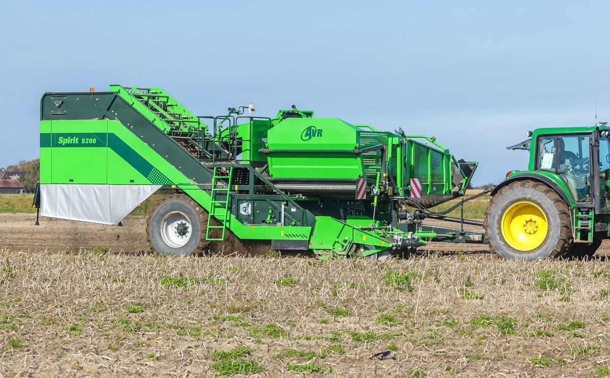 Back to Basics with the latest AVR Spirit 5200 potato harvester Back to Basics with the latest AVR Spirit 5200 potato harvester