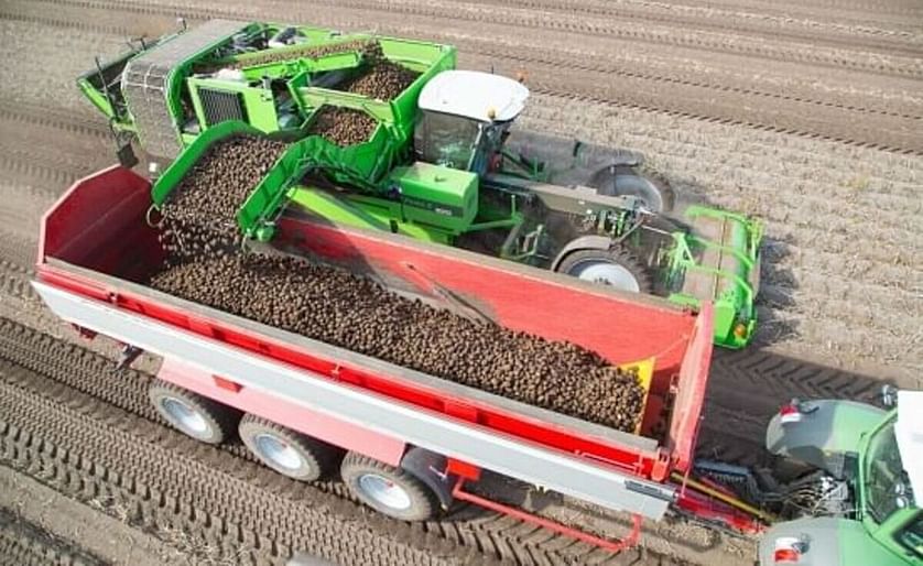 AVR introduces PumaDewulf: 20th potato harvester of the season delivered to Geert Vansteelant 3, its new and efficient four-row potato harvester