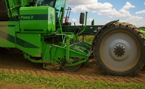 Agricultural machinery manufacturer AVR presents its new option on the Puma 3 during Potato Europe and the Aardappeldemodag: the All Conditions Control or in short the ACC. Agricultural machinery manufacturer AVR presents its new option on the Puma 3 during Potato Europe and the Aardappeldemodag: the All Conditions Control or in short the ACC.