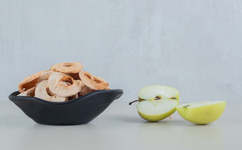 Crispy Apple Chips: A Modern Fruit Snack Crispy Apple Chips: A Modern Fruit Snack