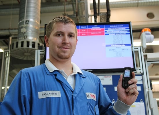 When a fault occurs, Krisztián Anda gets an SMS within seconds – if he’s the expert for that machine. When a fault occurs, Krisztián Anda gets an SMS within seconds – if he’s the expert for that machine.