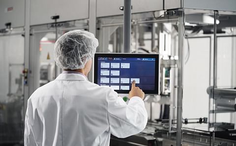 The new HMI 4.0 is a central element in machine operators’ everyday work and for the connectivity of Bosch’s industry 4.0 solutions. Thanks to the guided workflow, tasks can be completed even quicker and more efficiently. (Courtesy: Bosch) The new HMI 4.0 is a central element in machine operators’ everyday work and for the connectivity of Bosch’s industry 4.0 solutions. Thanks to the guided workflow, tasks can be completed even quicker and more efficiently. (Courtesy: Bosch)