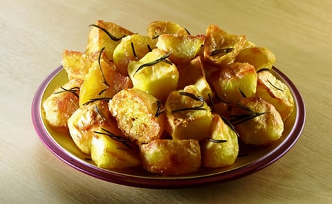 According to Branston, the King Edward is one of the favourite roaster potatoes to accompany the traditional Christmas lunch in the United Kingdom. According to Branston, the King Edward is one of the favourite roaster potatoes to accompany the traditional Christmas lunch in the United Kingdom.