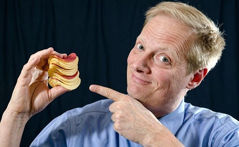 Colored potato chips slow snacking, researchers find Colored potato chips slow snacking, researchers find