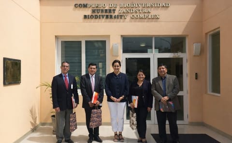 Dr. Walker San Miguel, Secretario General del CAN, Fernando Jiménez, funcionario del CAN, Amalia Perochena, Directora Ejecutiva Adjunta del CIP, Delia Pinto, Administradora de INPANDES y Miguel Ordinola, funcionario del CIP. Dr. Walker San Miguel, Secretario General del CAN, Fernando Jiménez, funcionario del CAN, Amalia Perochena, Directora Ejecutiva Adjunta del CIP, Delia Pinto, Administradora de INPANDES y Miguel Ordinola, funcionario del CIP.