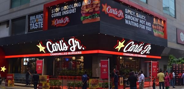 American Burger Chain Carl&#039;s Jr. opens its first restaurant in India