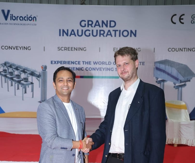 A moment of collaboration between Mr. Chetan Dakhore, Founder & MD of Shri Vibracion, and Mr. Hannes Bichsel, CEO of CEREX, symbolizing the global partnerships driving innovation in food processing. A moment of collaboration between Mr. Chetan Dakhore, Founder & MD of Shri Vibracion, and Mr. Hannes Bichsel, CEO of CEREX, symbolizing the global partnerships driving innovation in food processing.