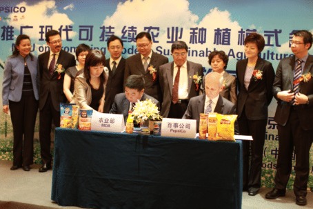 The signing ceremony The signing ceremony