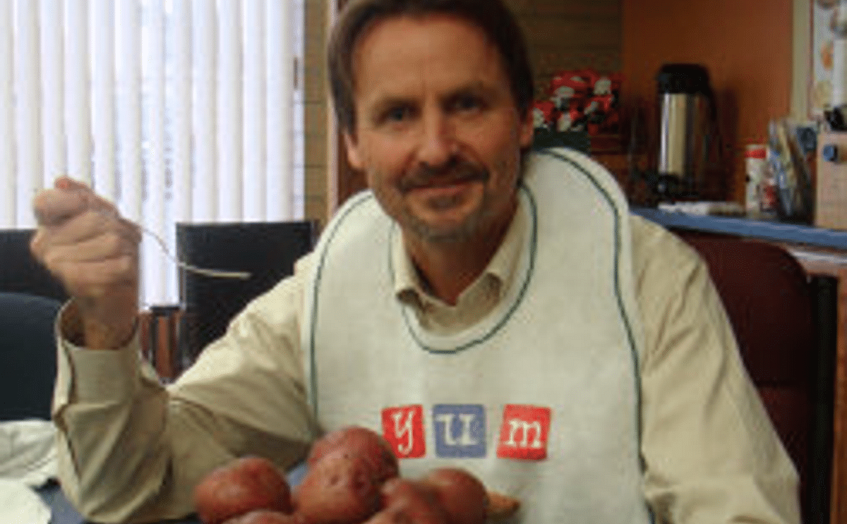  Chris Voigt, executive director of the Washington State Potato Commission ate nothing but potatoes for 60 days.