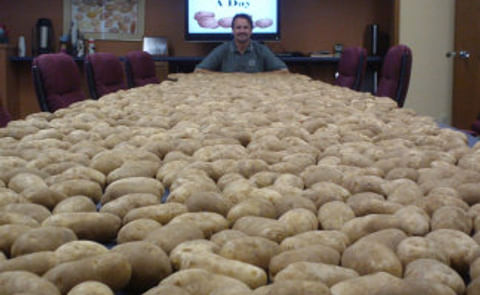 Feds consider limiting potatoes offered to kids Feds consider limiting potatoes offered to kids