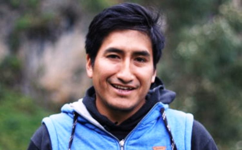 El productor de papas huarochirano Joel Chumbimuni quedó impresionado por la resistencia a la rancha de Kawsay. (Cortesía: CIP, Centro Internacional de la Papa)