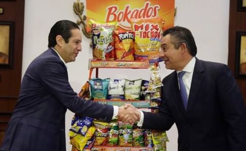 Foto tomada del Facebook del Gobernador Francisco Dominguez Foto tomada del Facebook del Gobernador Francisco Dominguez