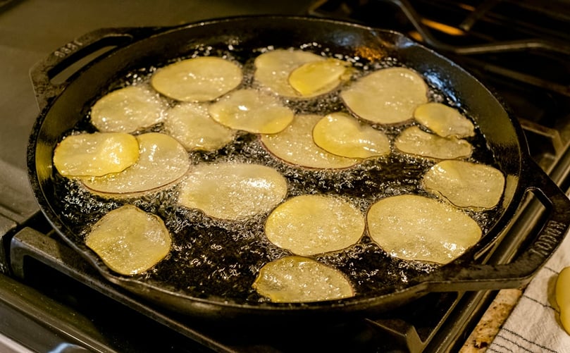 Controlled Frying for Consistent Chip Quality Controlled Frying for Consistent Chip Quality
