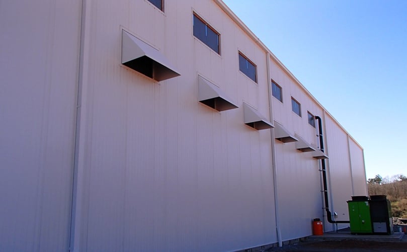 The QCCs are fitted with a hatch so that ventilation with outside air is also possible. The QCCs are fitted with a hatch so that ventilation with outside air is also possible.