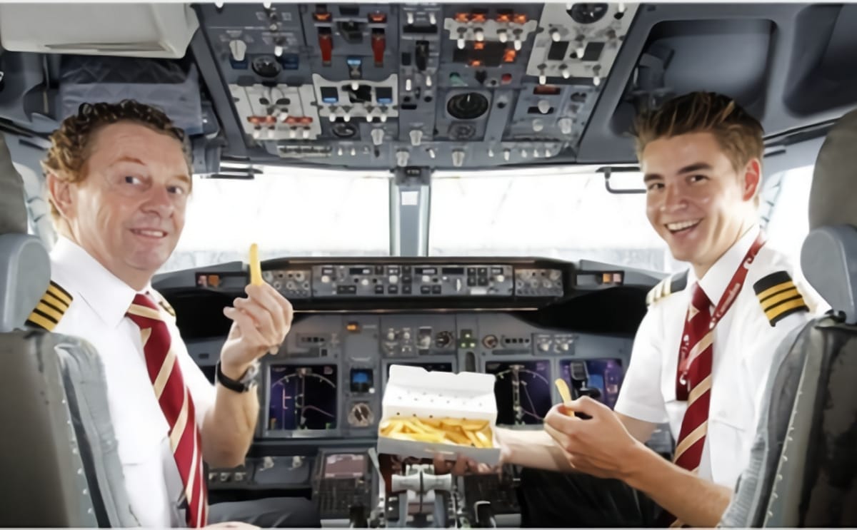 Corendon pilots eating french fries
