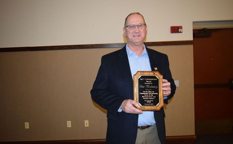 Dan Mahoney received the Agri-Communicator Award for excellence in communication and dedicated service in presenting a positive message about the agricultural industry