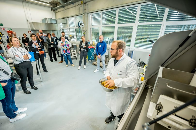 PEF in practice: Elea’s expert showcases enhanced cutting and texture results in potatoes—unlocking efficiency and quality for processors. PEF in practice: Elea’s expert showcases enhanced cutting and texture results in potatoes—unlocking efficiency and quality for processors.