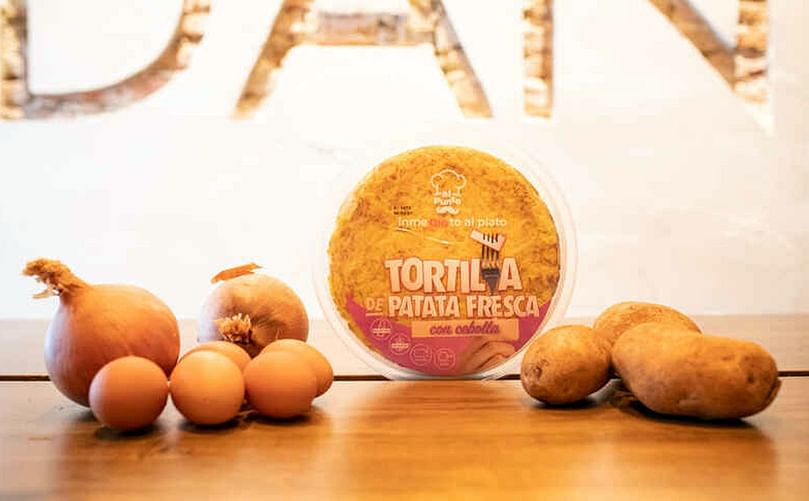 La tortilla de patata con cebolla de Dia Al Punto, la gama de precocinados del supermercado.(Cortesía: Javier Carbajal/El Español)