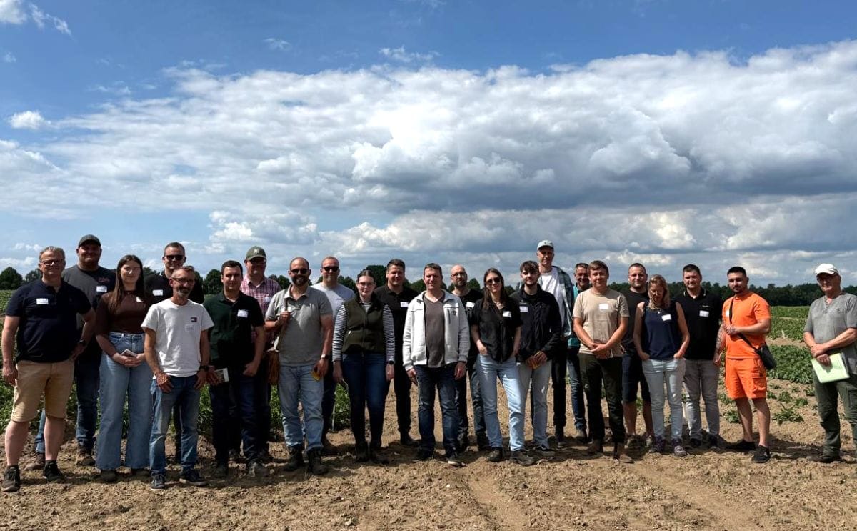 Participants in the DKHV Potato Specialist training program combined classroom learning with practical field demonstrations covering potato cultivation, crop protection and breeding in Hermannsburg, Germany.