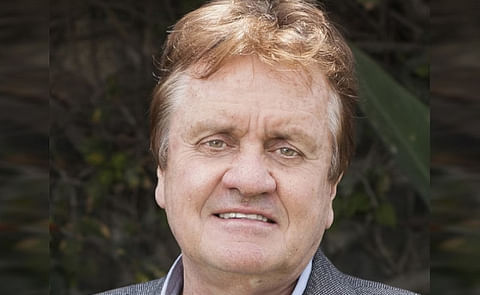 Dr. Andre Devaux Dr. Andre Devaux