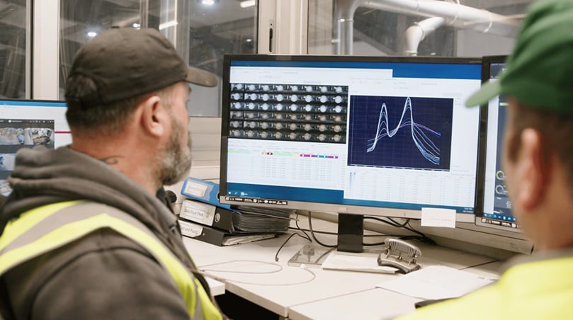 Ellips True-AI technology analyzes potatoes and onions for internal and external defects to support consistent grading quality and reduce product losses. Ellips True-AI technology analyzes potatoes and onions for internal and external defects to support consistent grading quality and reduce product losses.