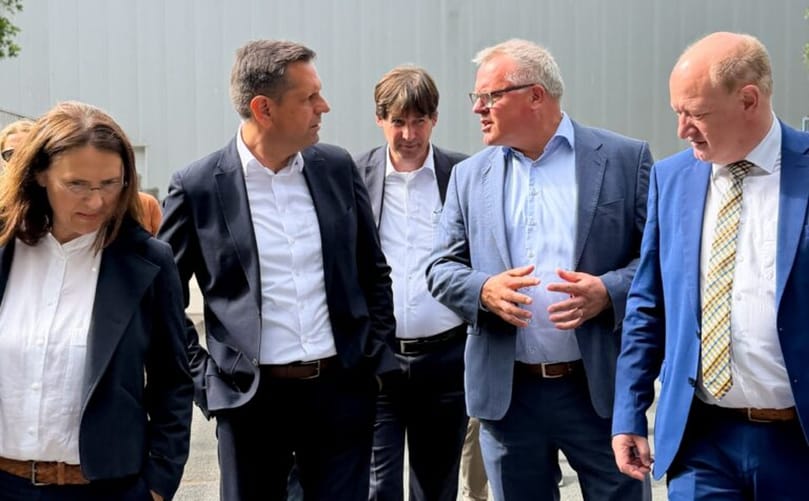 Lower Saxony Prime Minister Olaf Lies and State Parliament members Andrea Kötter and Reinhold Hilbers toured the Emsland Group Emlichheim site