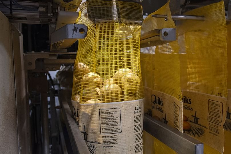 Precision weighing and packing solutions by Eqraft, ensuring efficiency and accuracy in every process. Precision weighing and packing solutions by Eqraft, ensuring efficiency and accuracy in every process.
