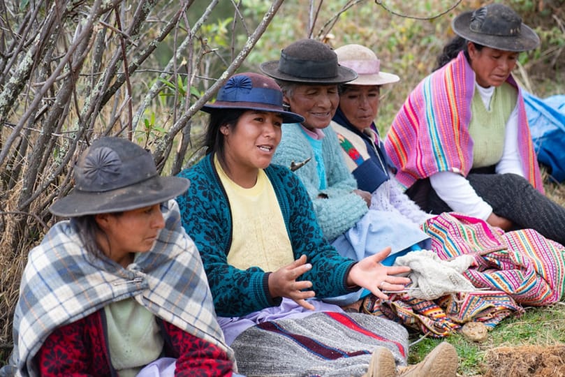 Farmers from Colpar in central Peru share their preferences for potatoes with researchers from the International Potato Center and Grupo Yanapai. Ultimately. the farmers will decide which potato varieties they plant in their fields, so researchers are eager to get them involved early on in the selection process.