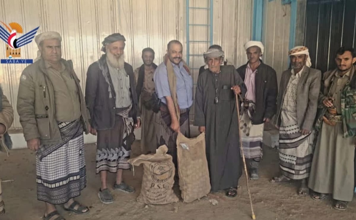 Officials and farmers during the launch of potato seed distribution in Mukayras District. Officials and farmers during the launch of potato seed distribution in Mukayras District.