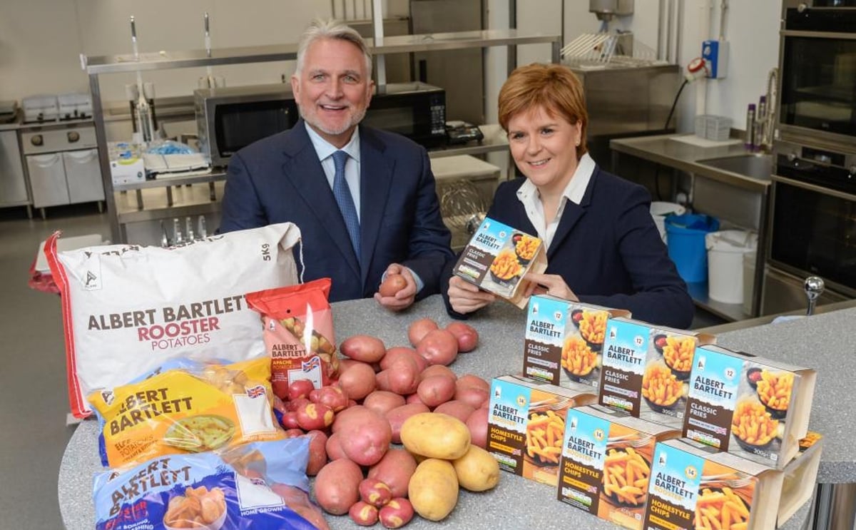 First Minister Nicola Sturgeon with Ronnie Bartlett at the official opening of Albert Bartlett & Sons’ GBP 17 million (USD 21.4 million) chilling facility in Airdrie in 2018. First Minister Nicola Sturgeon with Ronnie Bartlett at the official opening of Albert Bartlett & Sons’ GBP 17 million (USD 21.4 million) chilling facility in Airdrie in 2018.