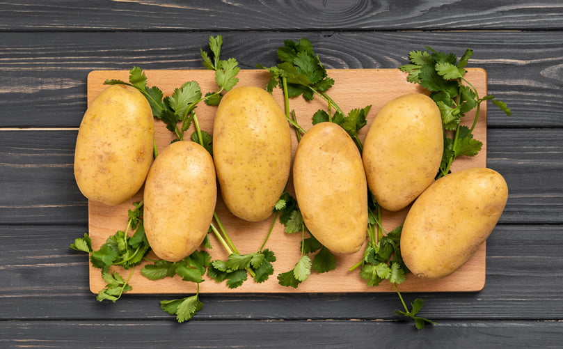 flat-lay-healthy-potatoes-2400.jpg flat-lay-healthy-potatoes-2400.jpg