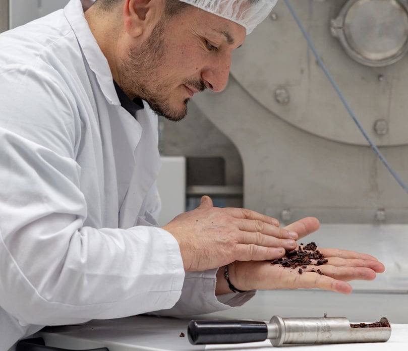 Flavor Creation Center: Bühler’s proven expertise in processing, roasting and grinding cocoa beans, nuts, and coffee is combined in one place to create unmatched flavors and exquisite products. Flavor Creation Center: Bühler’s proven expertise in processing, roasting and grinding cocoa beans, nuts, and coffee is combined in one place to create unmatched flavors and exquisite products.
