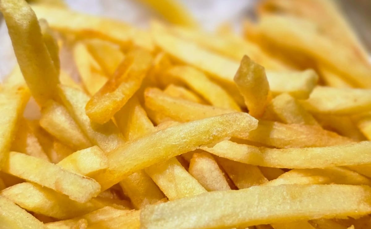 Golden French fries showcasing quality, texture and consistency as Bangladesh introduces its first international-standard frozen fries under the Gloryfry brand. Golden French fries showcasing quality, texture and consistency as Bangladesh introduces its first international-standard frozen fries under the Gloryfry brand.