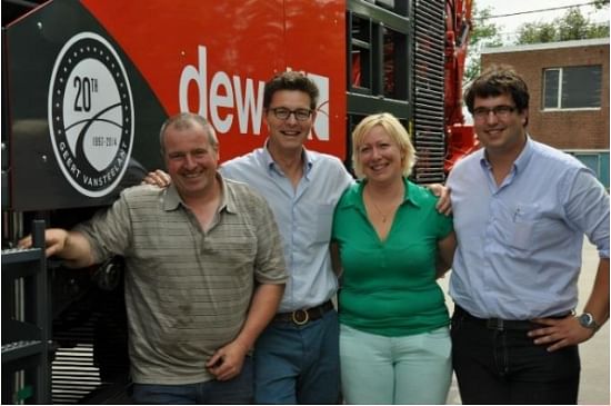 From left to right: Geert Vansteelant, Karel Decramer, Cindy Desmet,
Matthias Dhuyvetter