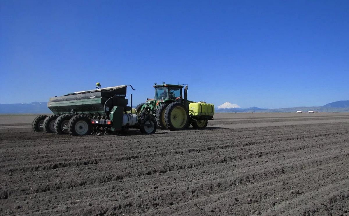 Fight over water in Klamath Basin affects potato growers Fight over water in Klamath Basin affects potato growers
