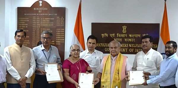 Government of Madhya Pradesh is committed to provide certified seed to potato farmers on time, receive license for 'Aeroponic Method for Virus-free Potato Seed Production'